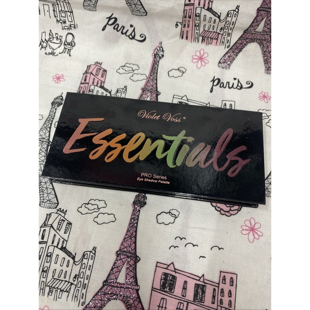 VIOLET VOSS ESSENTIALS  PRO SERIES EYESHADOW PALETTE Brand New